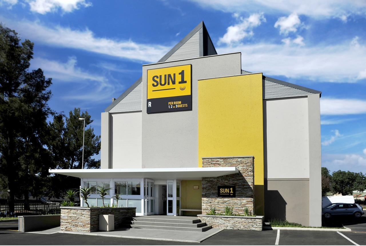 Sun1 Benoni Hotel Exterior photo